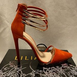 New Stilettos by Liliana Sz 8.5 Burnt Orange & Gold